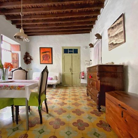 Cozy Studio En Casa Con Encanto Caleta de Interian Exterior photo